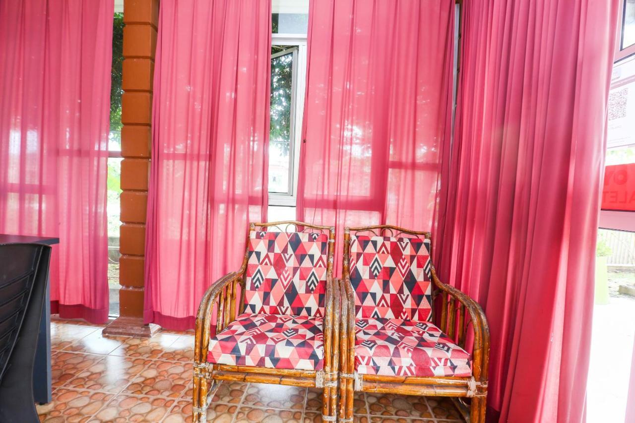 Oyo 89887 Chalet Yunie Маранг Экстерьер фото